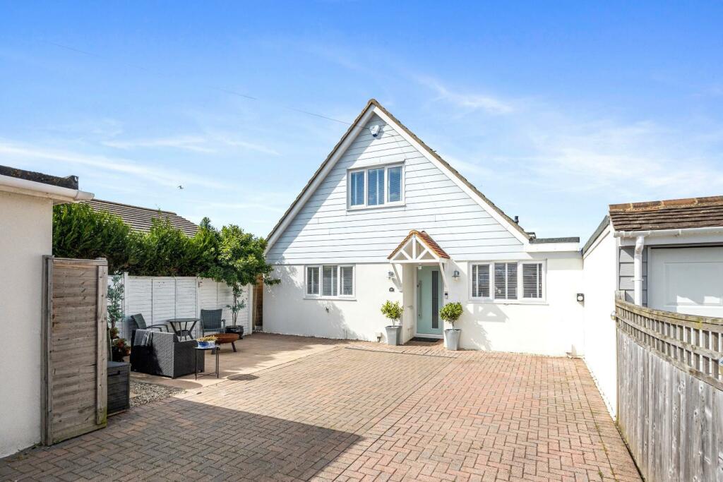 Alexandra Road 19 Lancing-023.jpg