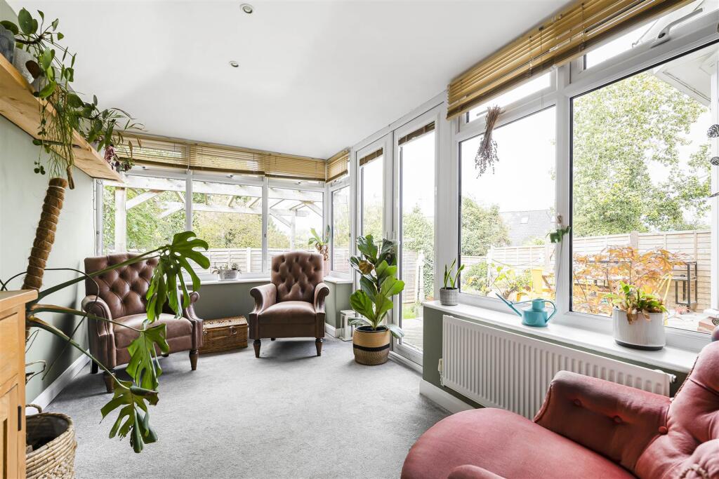 19 St Marys Way