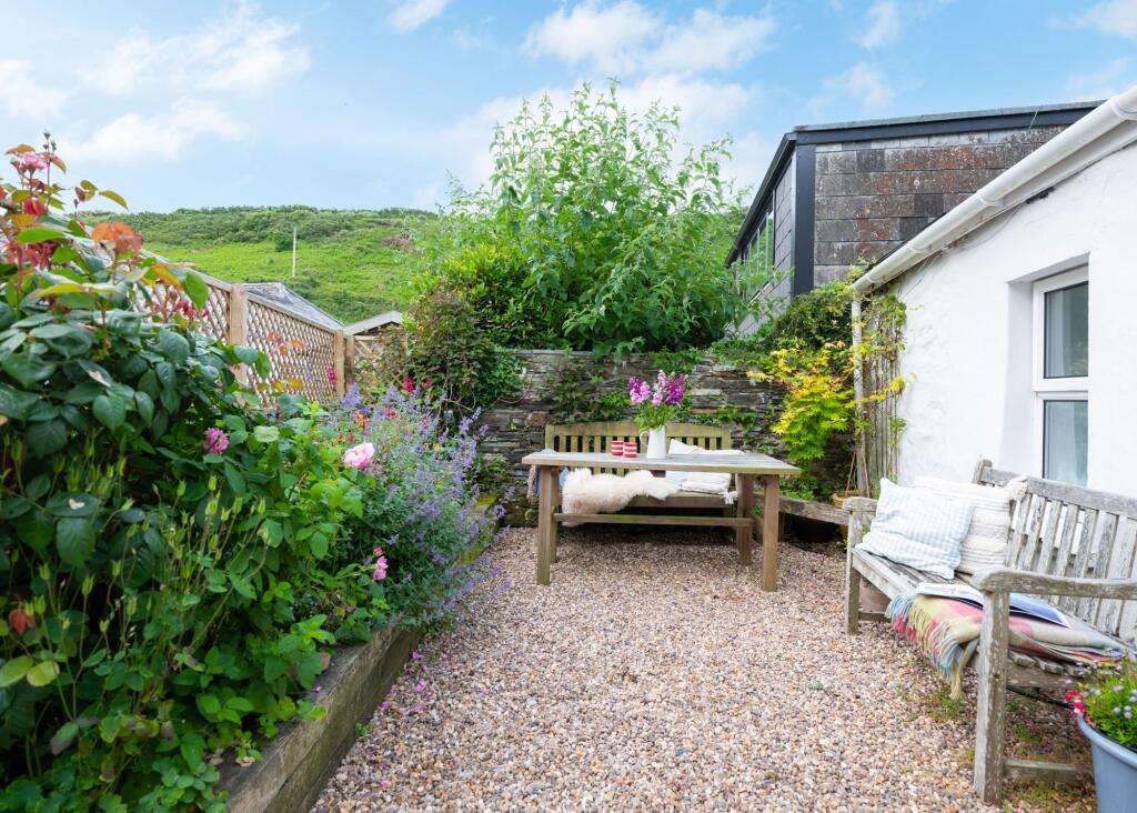 68430b0e15cf2_Shrub Cottage-2-resized