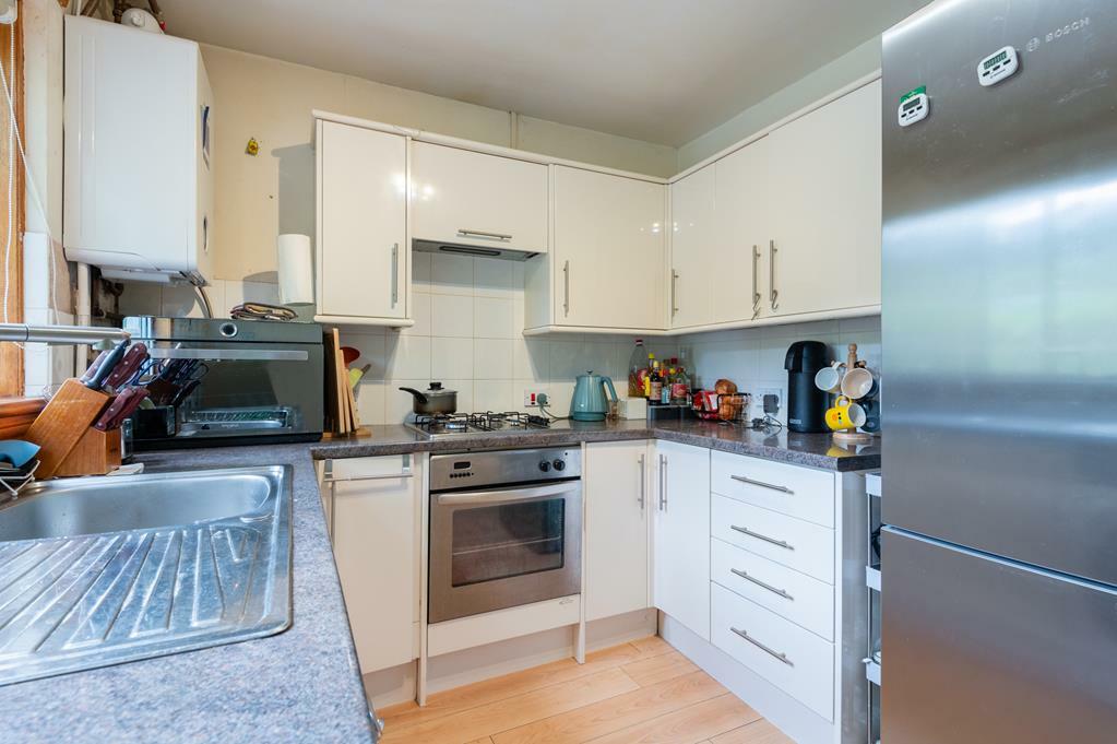 KITCHEN RIGHT