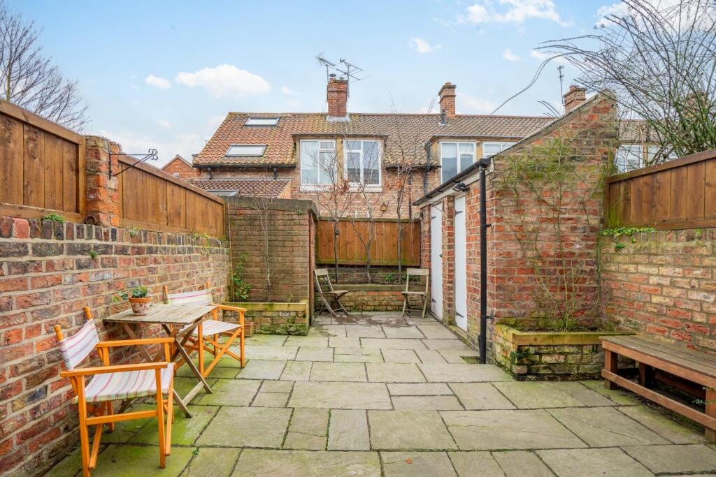 16 levisham stret-1-2.jpg