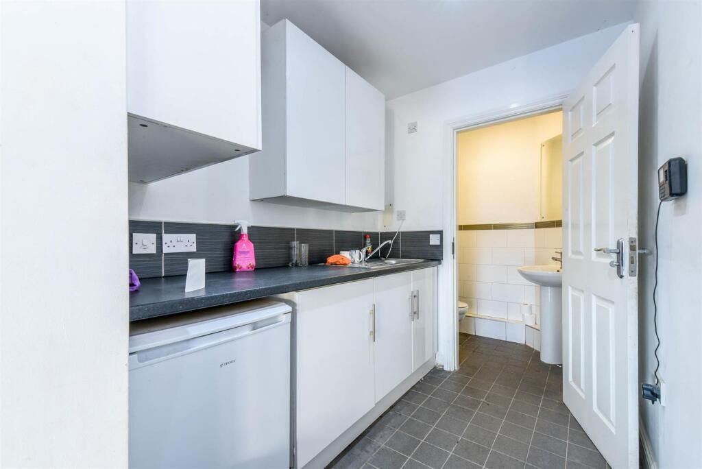 Retail - Utility Room