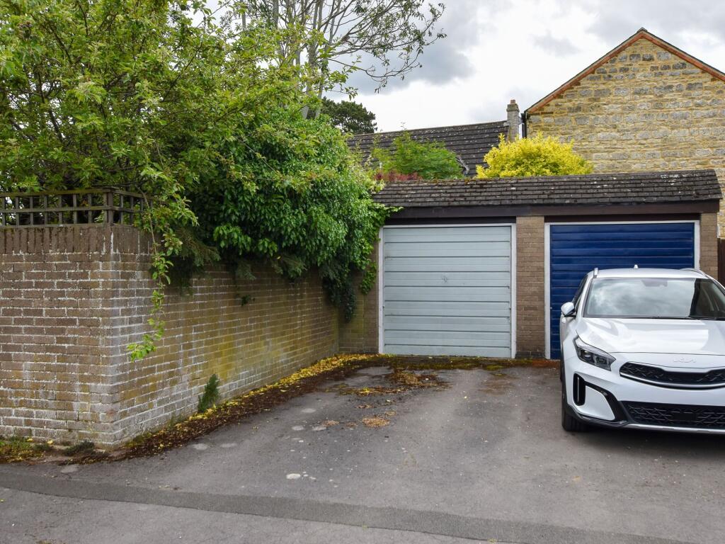 Garage &amp; Driveway
