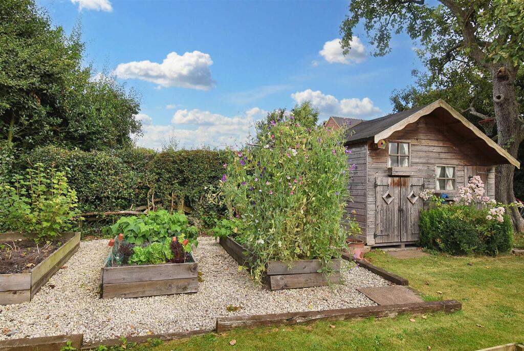 Children's Wendy House
