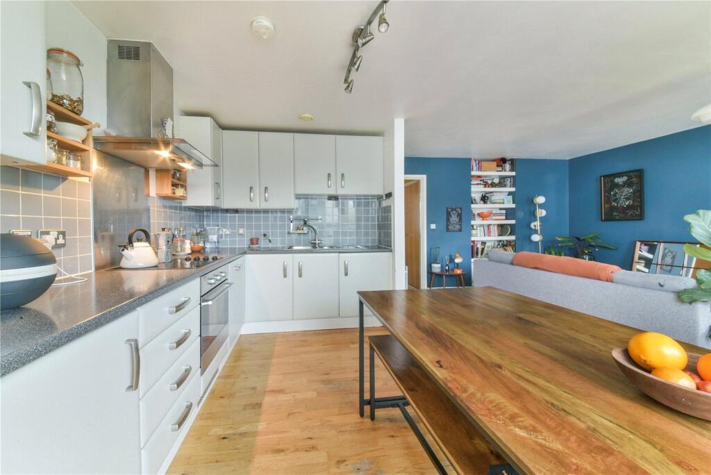 Biggs Square, Felstead Street, London, E9