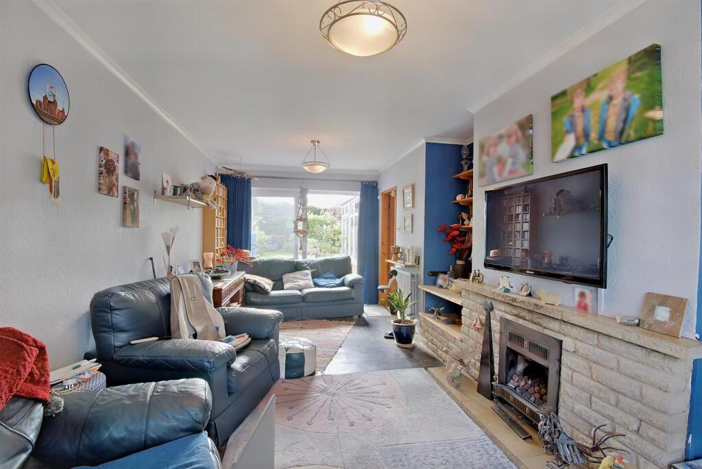 8565392-interior19-800.JPG