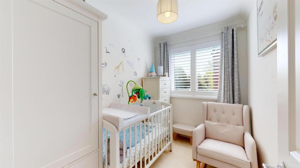 third bedroom - Spacious house for Sale - E6