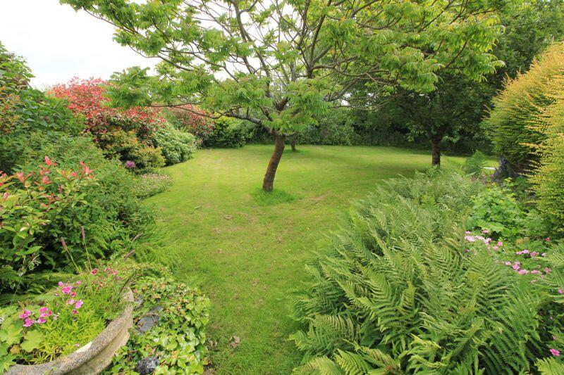 secluded main garden