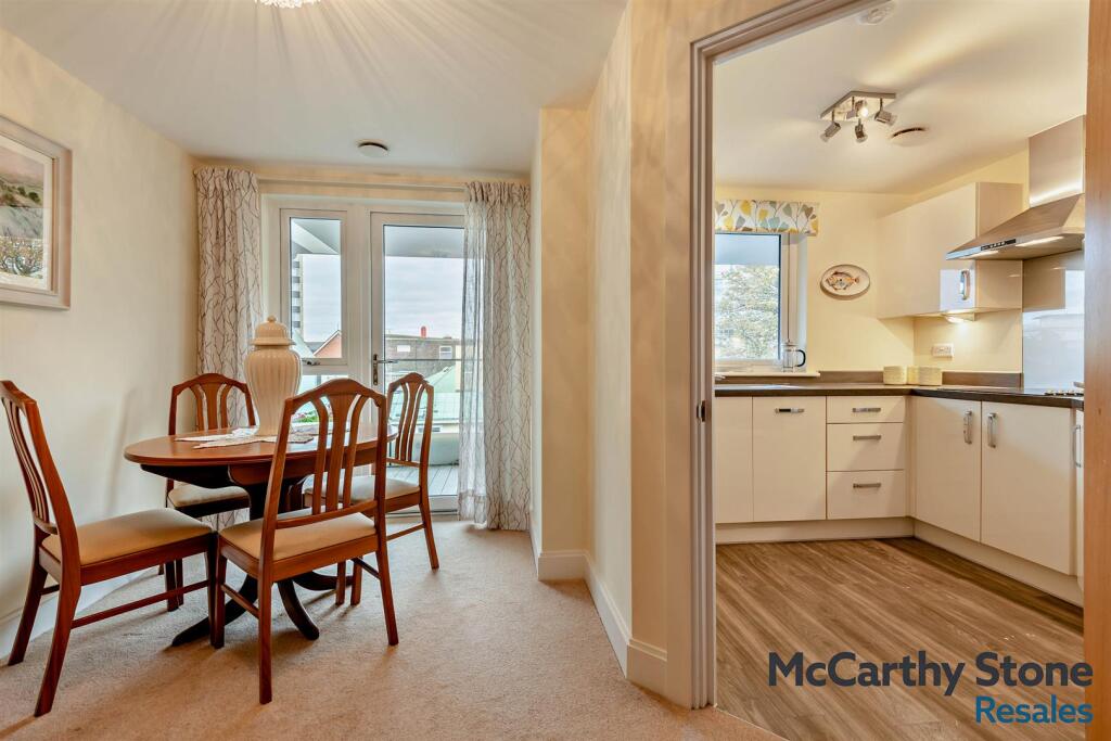 8631067-interior14-800.jpg