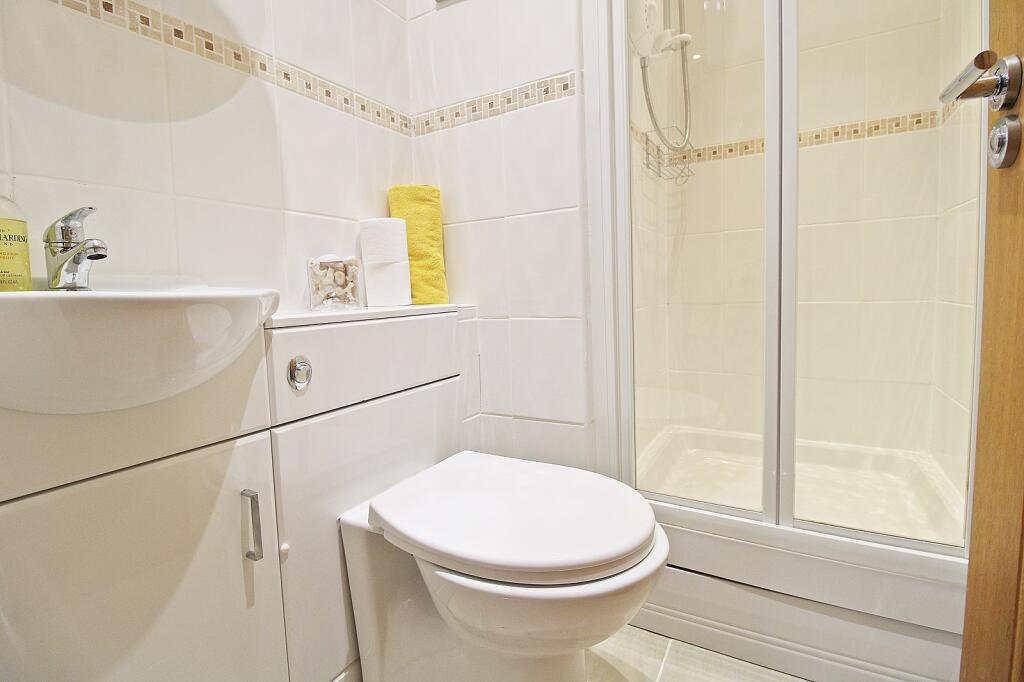 En Suite 2