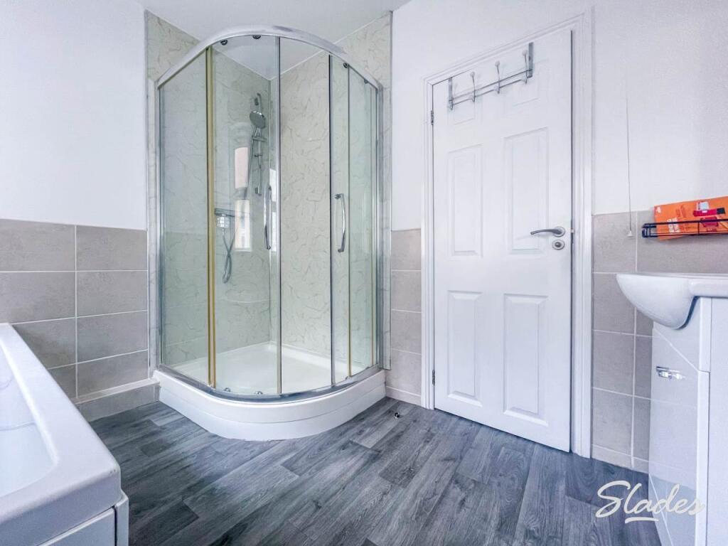 45 SBG bathroom 2
