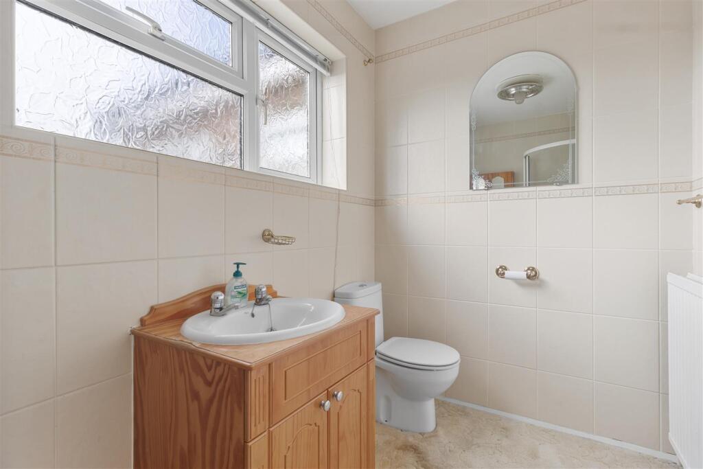 shower room #2.jpg