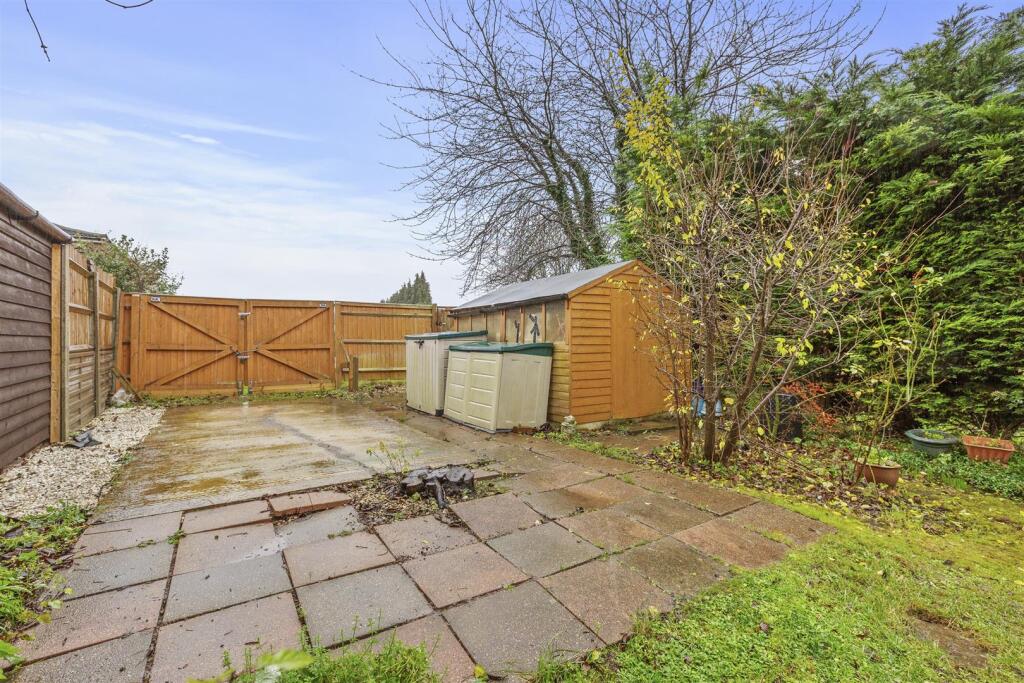 122 Cock Lane, HP13 7EA-3.jpg