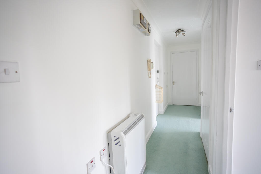 Private Entrance Hall