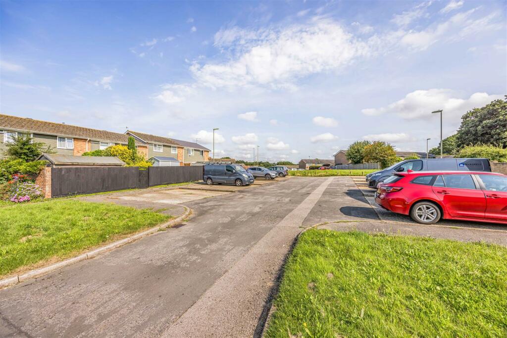 8 Sullivan Way, Purbrook-Small-PorticoMarketing-OH