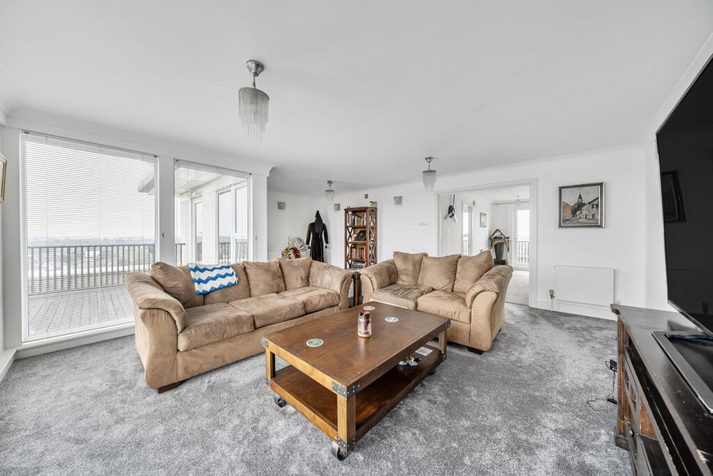 1304575-12-6846e9...