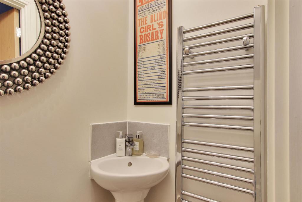 Cloakroom.jpg