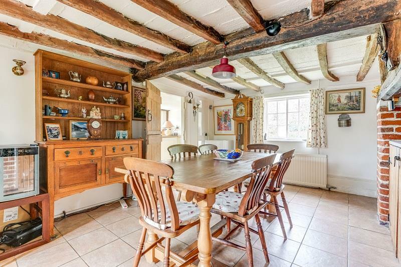 Moss Rose Cottage-11.jpg