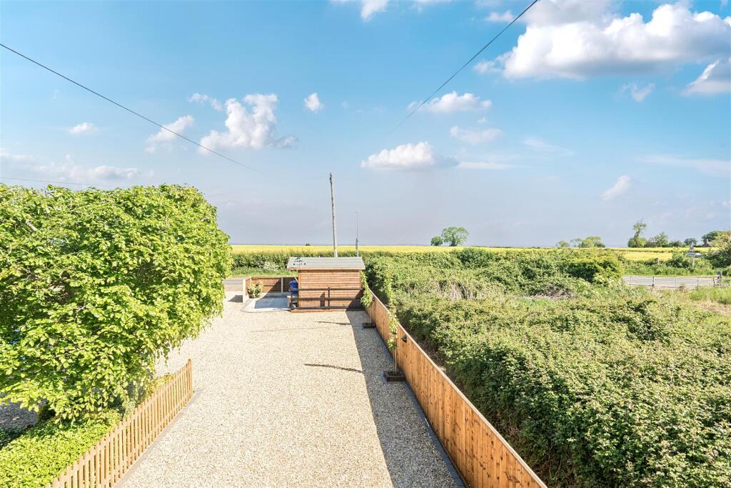 Duncton House, Bugbrooke Road, Gayton