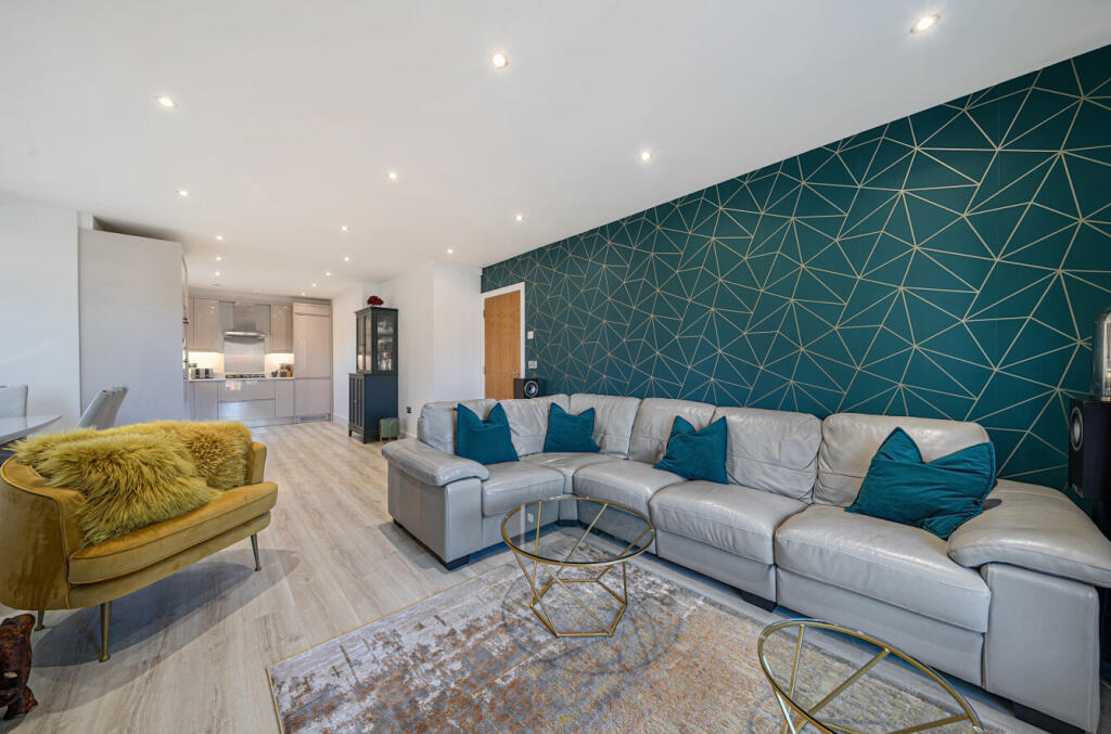 1361627-10-68e3ca...