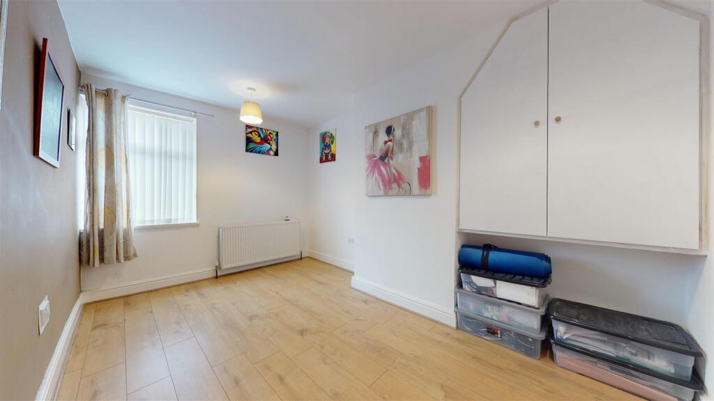 Richmond Avenue Bedroom