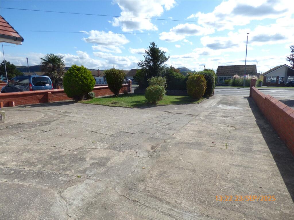 Front Garden/Drive