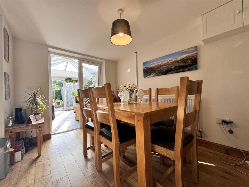 Second reception / dining room