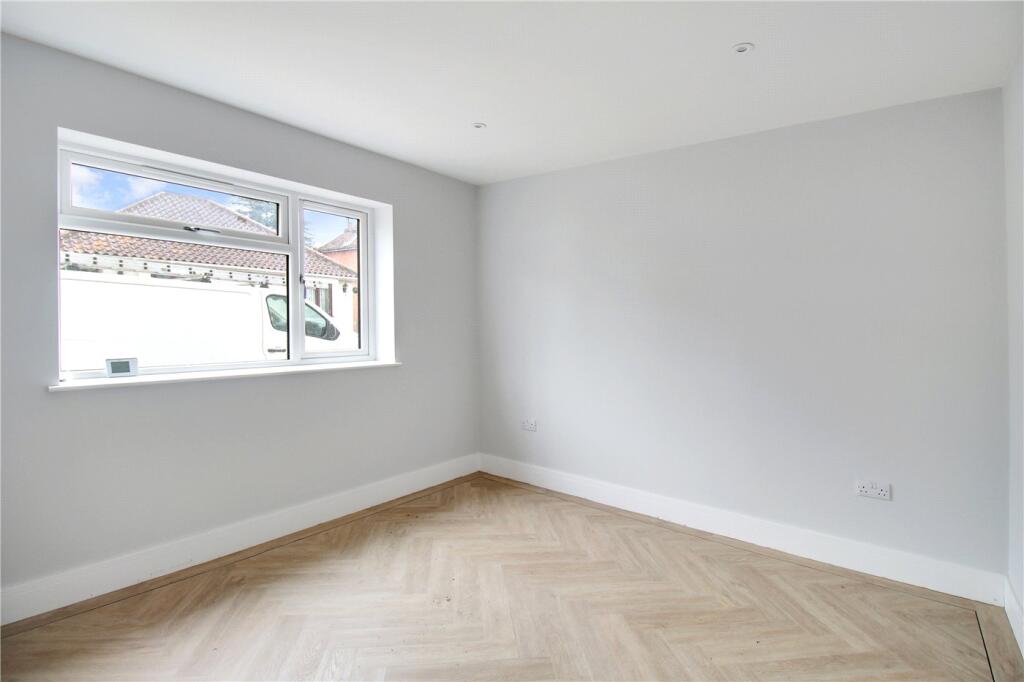 Lounge/Bedroom 4