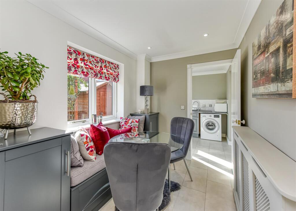 5 Hellier Drive-Breakfast Area.jpg