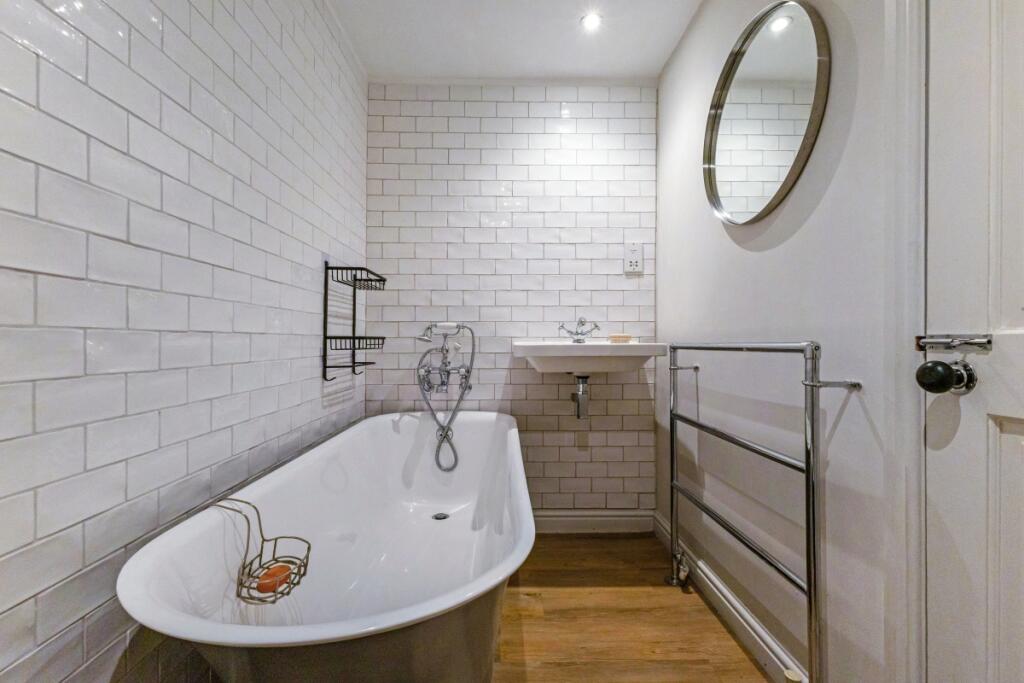 84861_Forsters Ho...