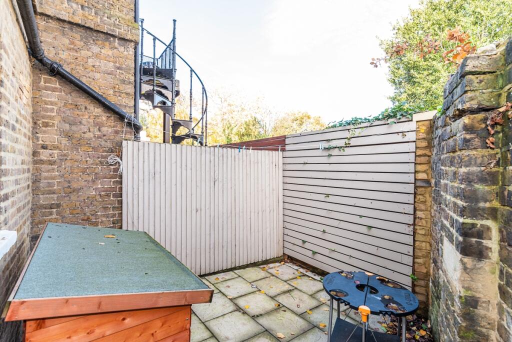 Trinity-Cresent-0...