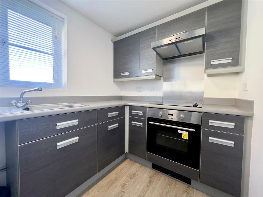 kitchen2 (1).jpg