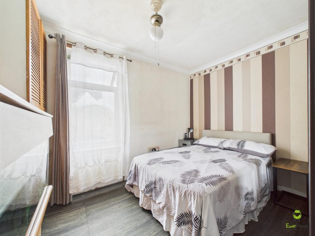 CAM02615G0-PR0084-STILL002