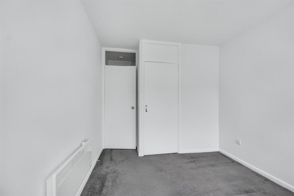 Bedroom_2.jpeg