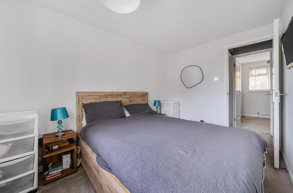 1375258-4-690a035...