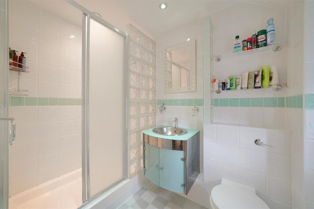 62 Priory Field Drive - xWmYPEL4p7pd2pQXRiVq.jpg