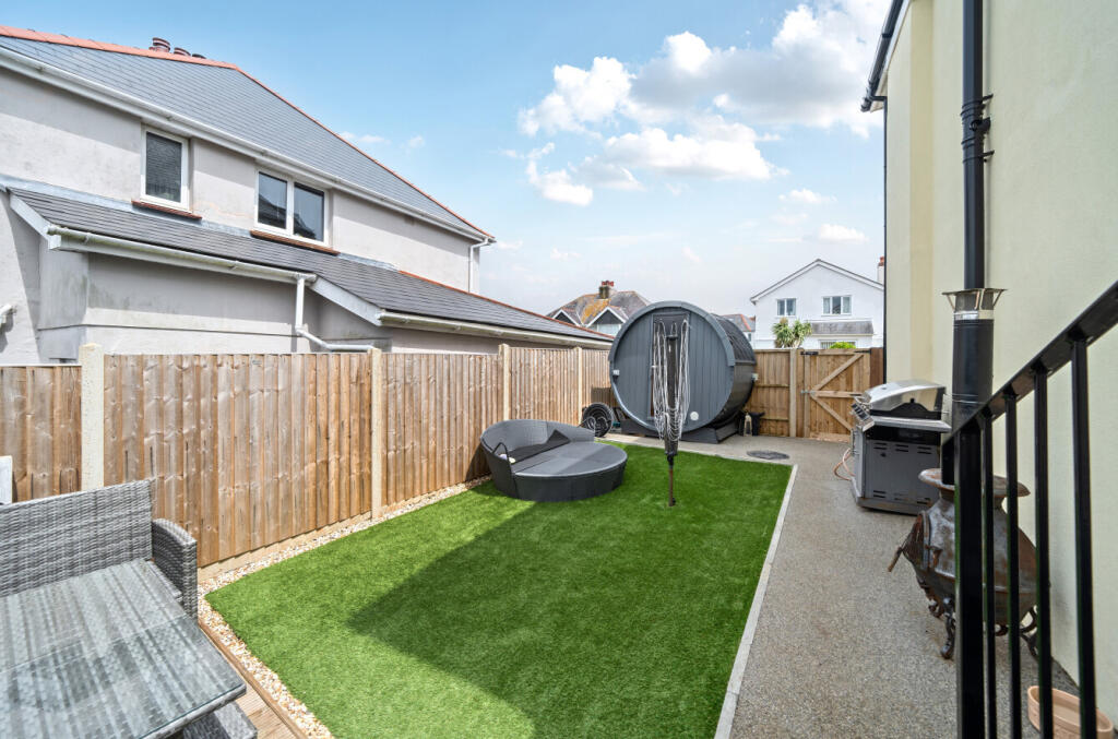 1310052-17-684af5...