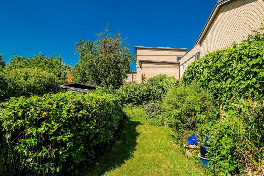 Chase Gardens-18_web.jpg