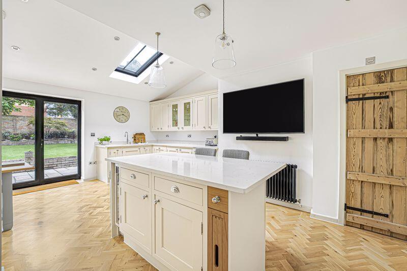 Kitchen Diner angle 2