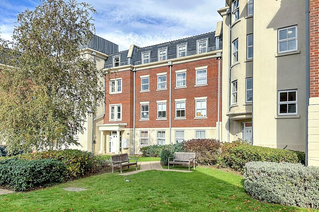 London Road, Gloucester, GL1