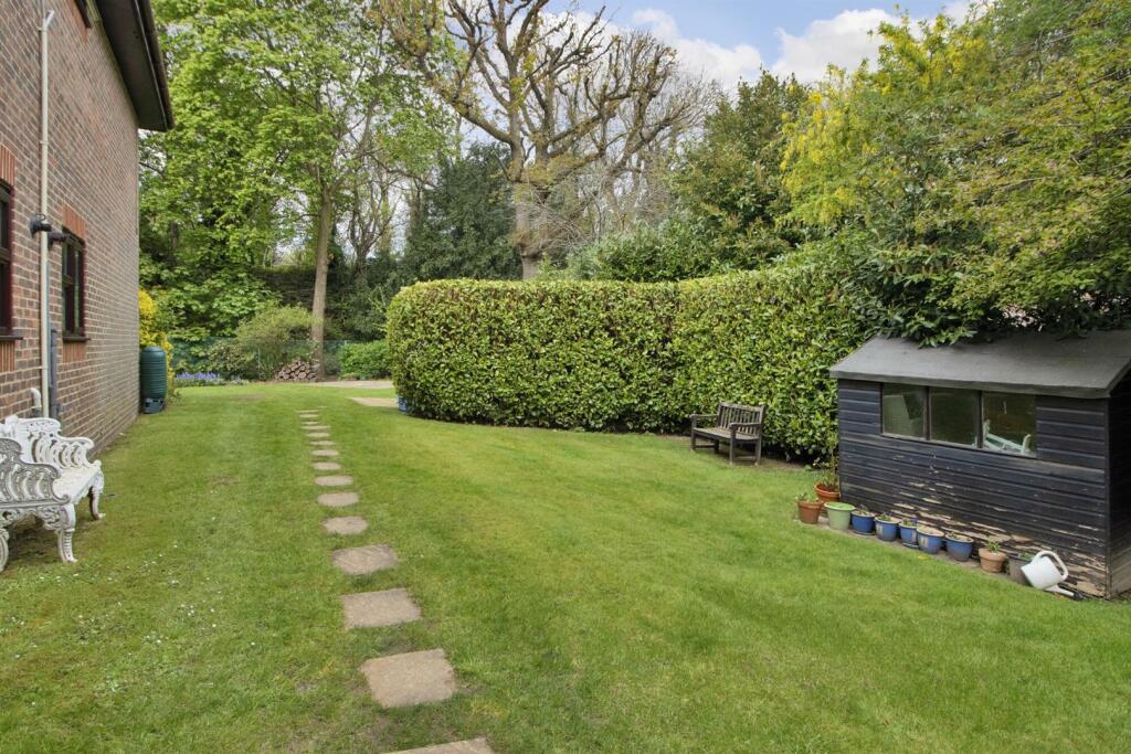 GARDEN