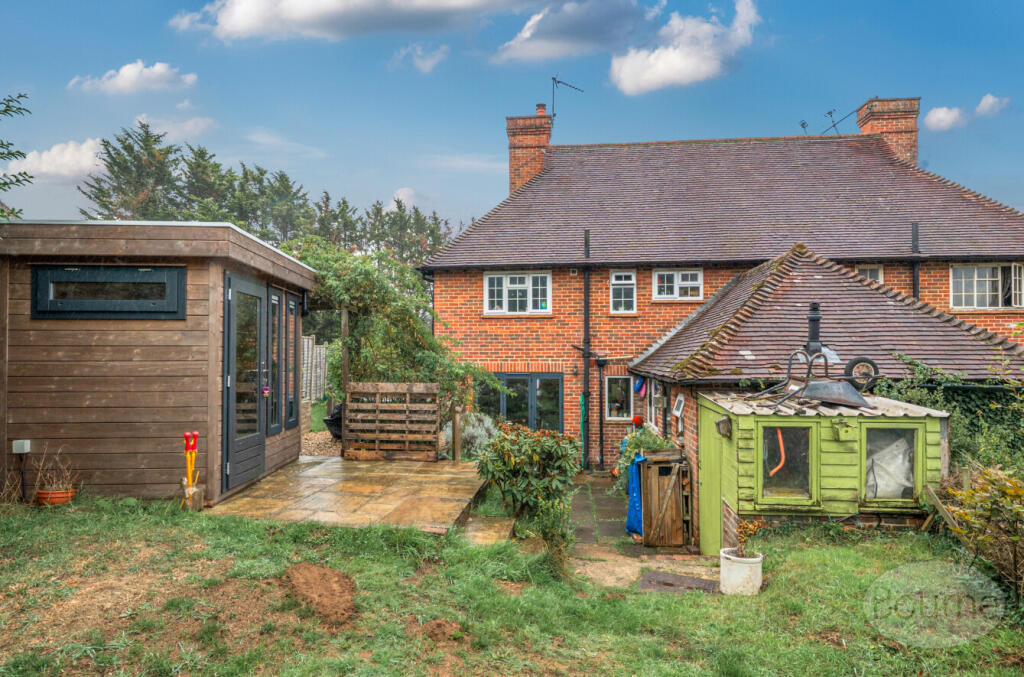 8dc97bb3-c484-403...