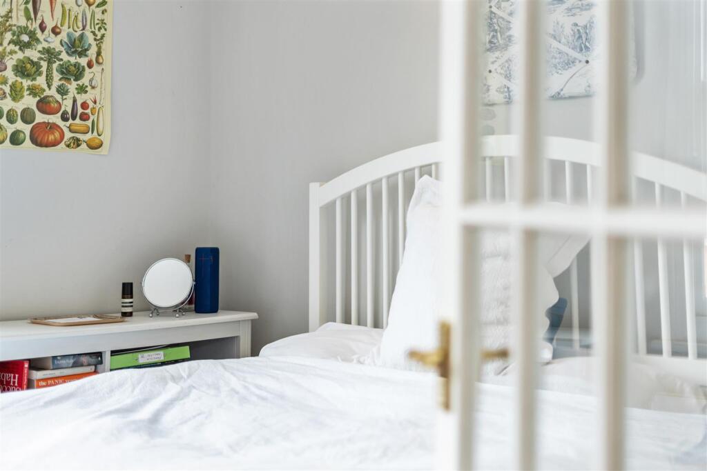 1 Old Town SW4 0JT-No Watermark-20.jpg