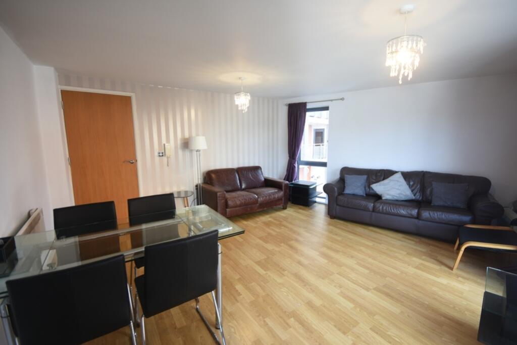 199 Baltic Quays photos01