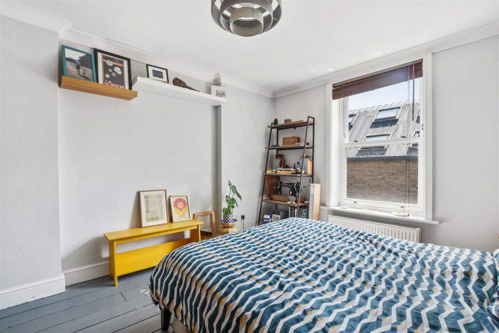 05-25d7GCWT - FFF 25b Pember Road - Bedroom 2  -Or