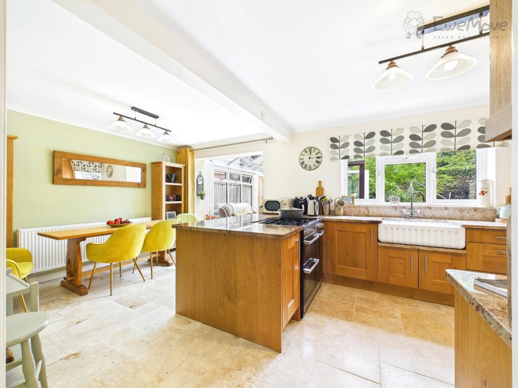 CAM03640G0-PR0056-STILL012