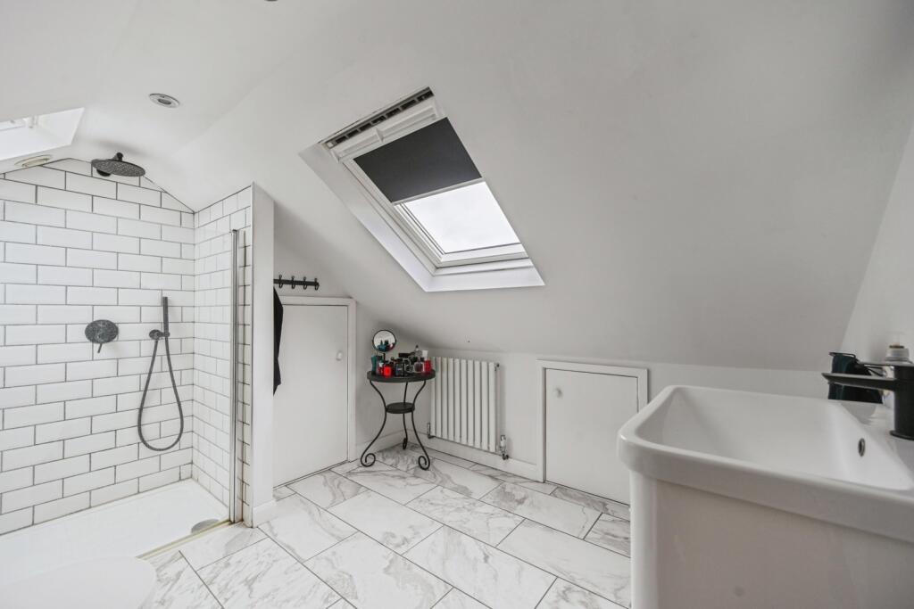 2nd Floor Bathroom