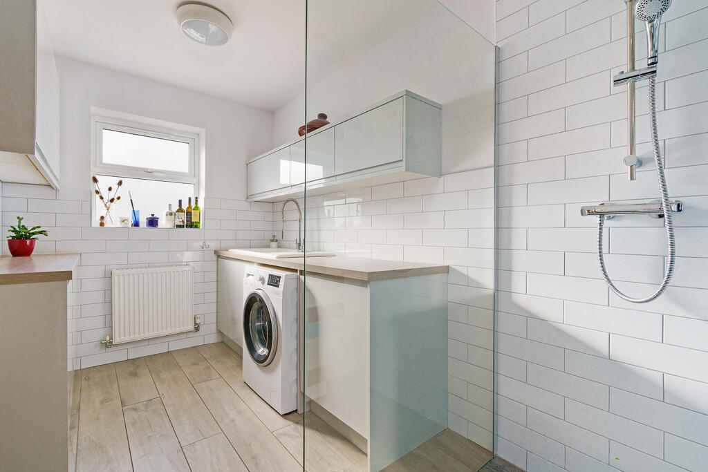 Utility /shower r...