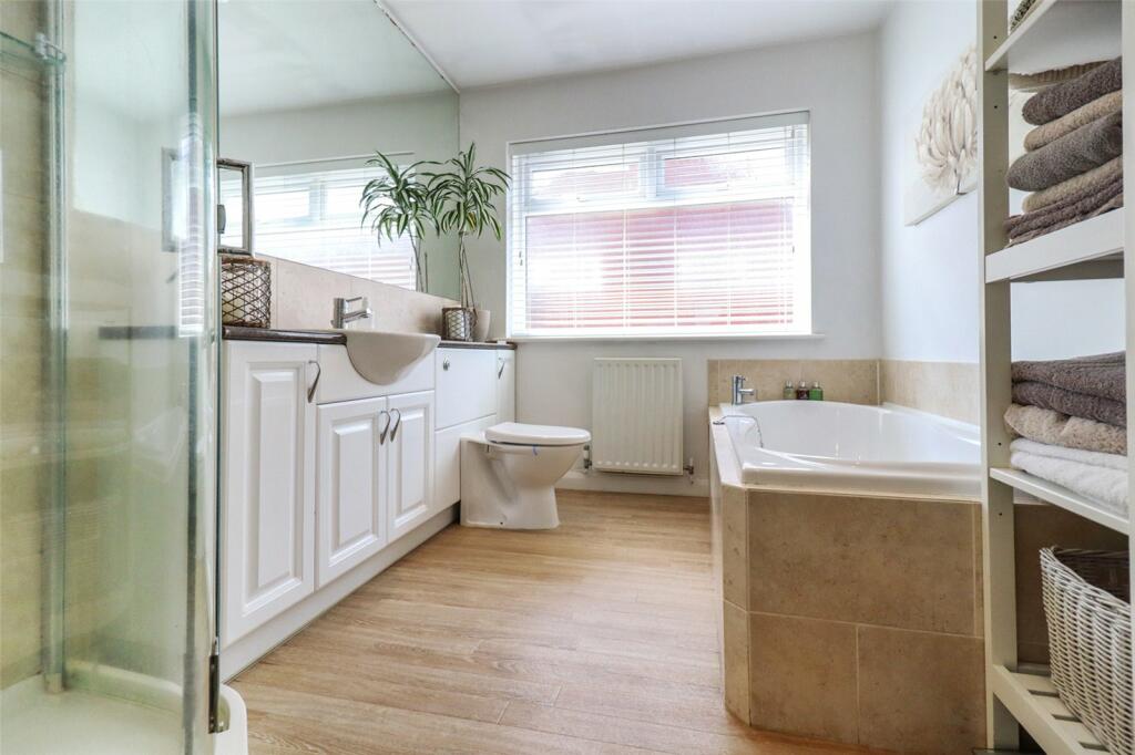 Main Bathroom