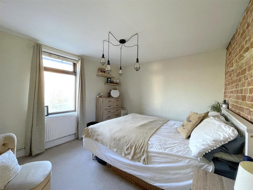 Bedroom One (1).jpeg
